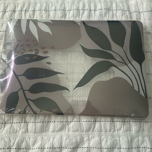Macbook air 13 inch case!! never used still in packaging!!